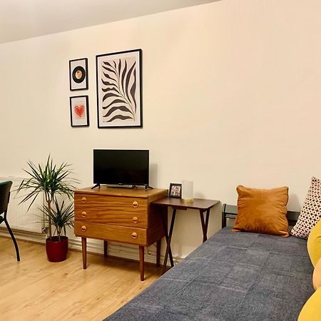 London Apartment Finsbury Park Zone 2 - 10 Minutes To Central London Exterior photo